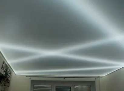 Потолок натяжной с подсветкой